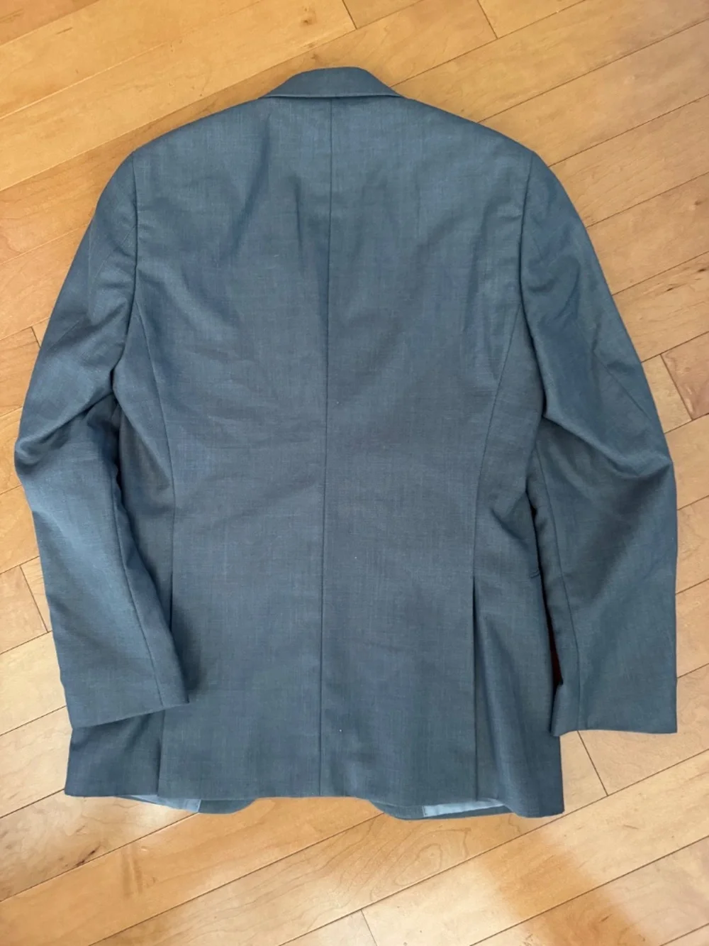 J. Ferrar Blazer Men’s Small Grey 2 button slim fit sport coat